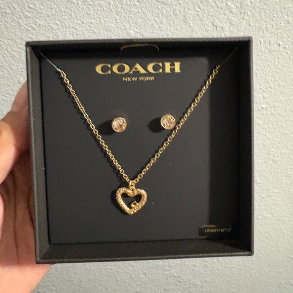 Coach Heart Signature Set - Picture 2 of 5